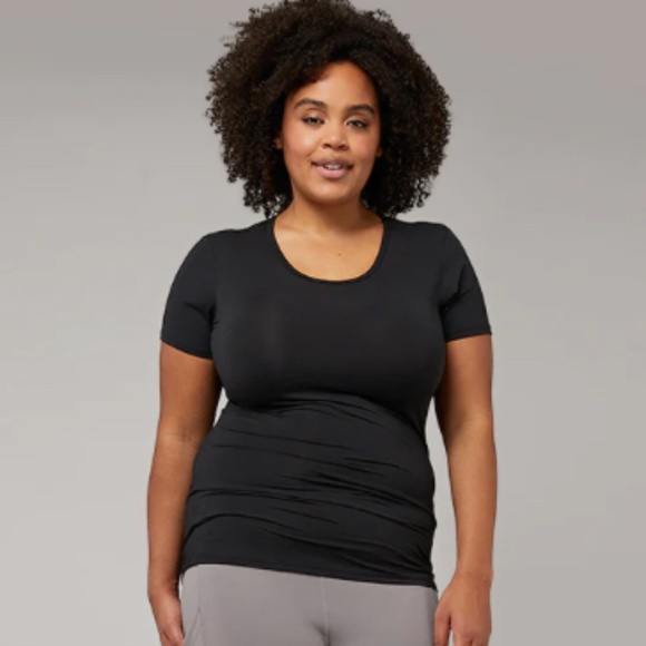32 Degrees NWOT WOMEN'S COOL FITTED T-SHIRT (Black) (XL) - Picture 1 of 7